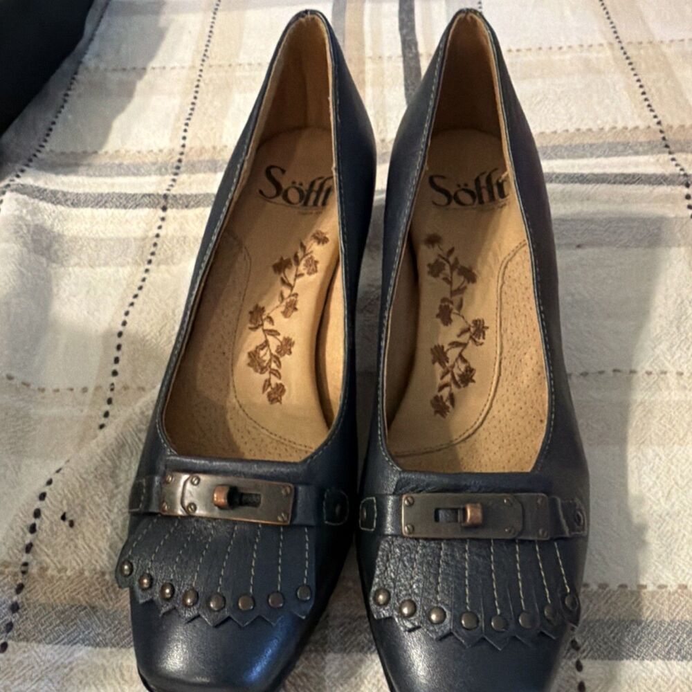 Sofft Black Leather Studded Buckle Block Heel Comfort Pumps Women's 6.5M